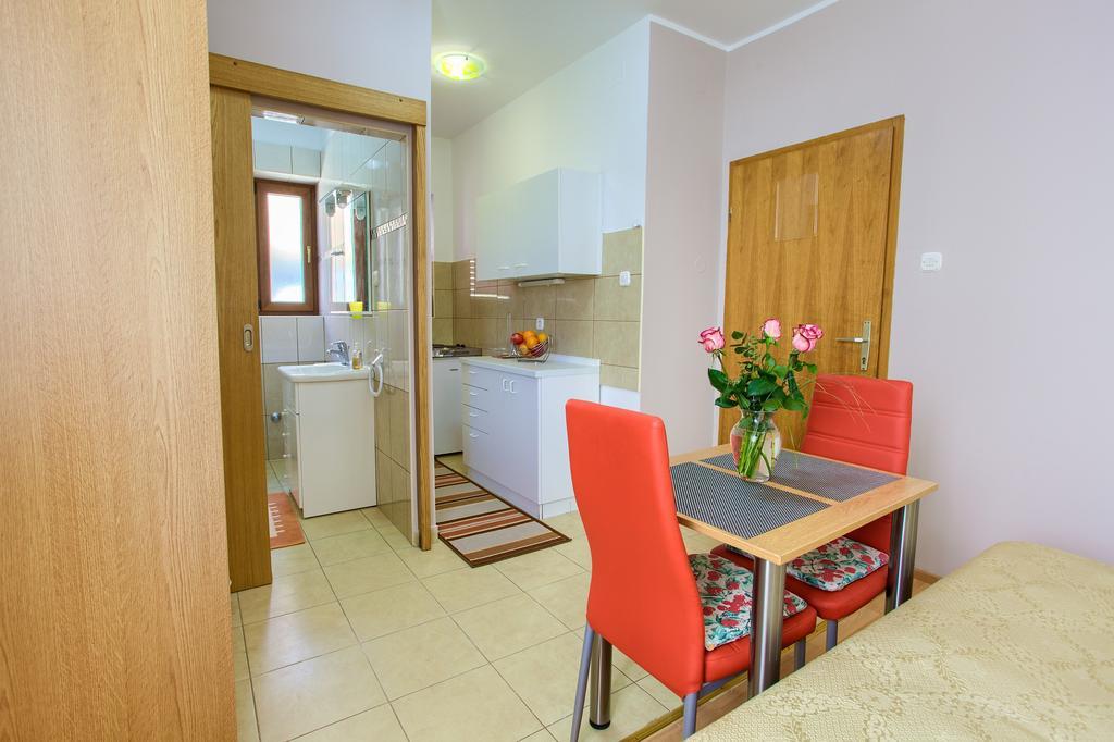Nadija Studio Apartmani Крк Экстерьер фото